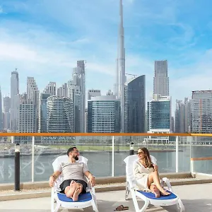 Daire Unlock Waters Edge Dubai